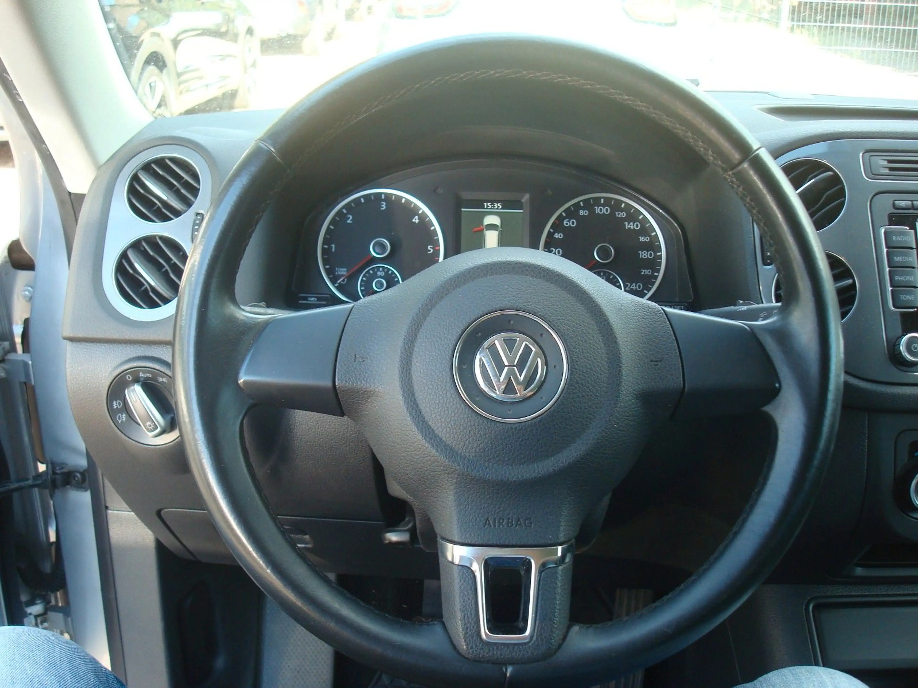 Volkswagen Tiguan 2.0 TDI 125kW 4MOTION — photo 11
