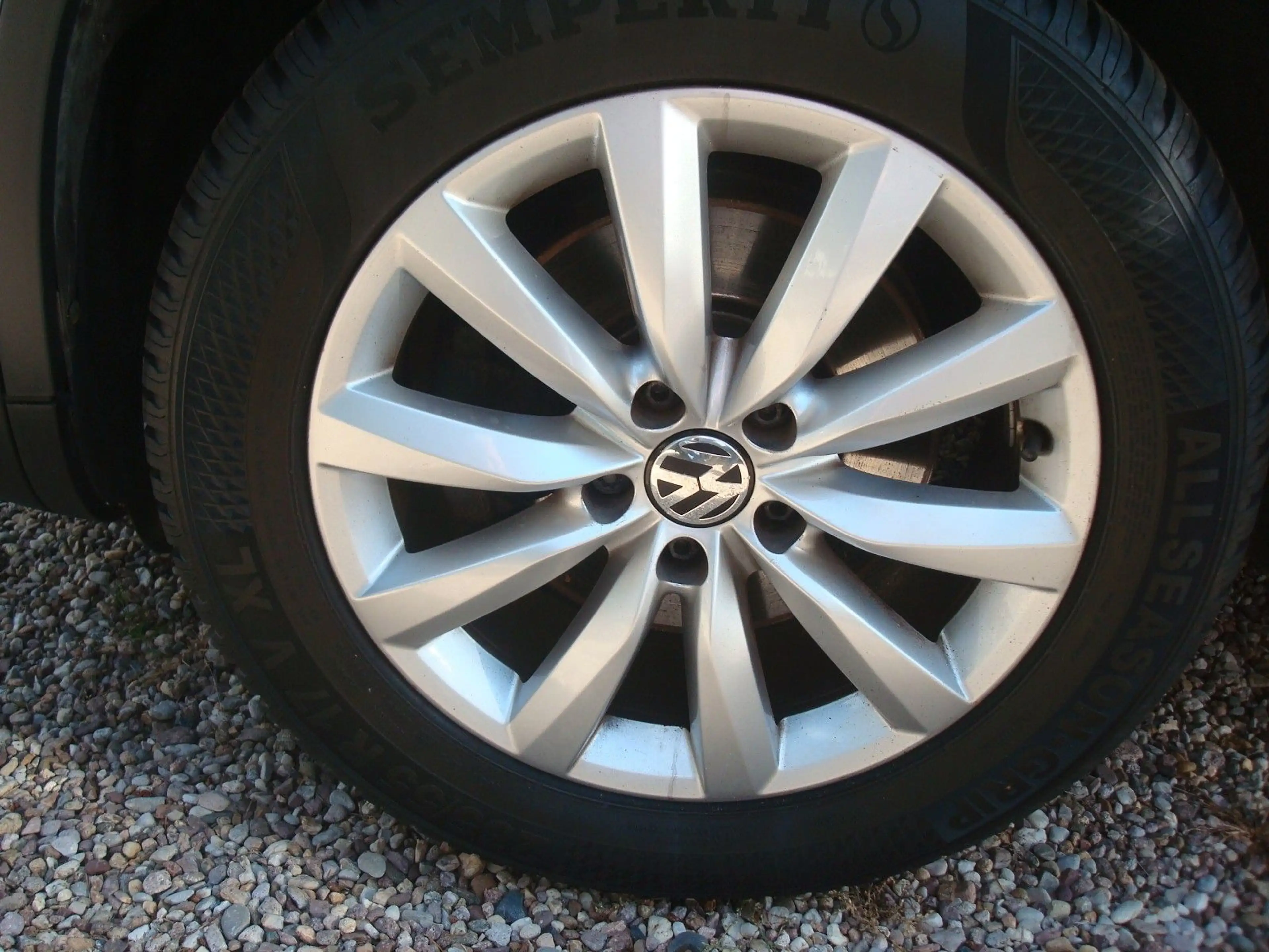 Volkswagen Tiguan 2.0 TDI 125kW 4MOTION — photo 7