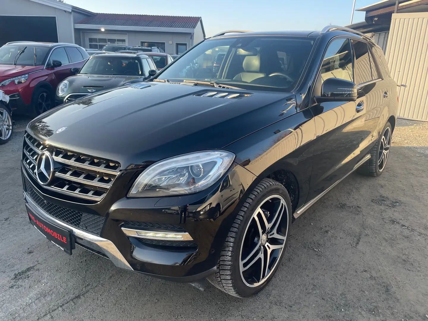Mercedes-Benz ML 350 CDI BlueTec AMG Line Leder Navi Panorama 21 Zoll Schwarz - 1