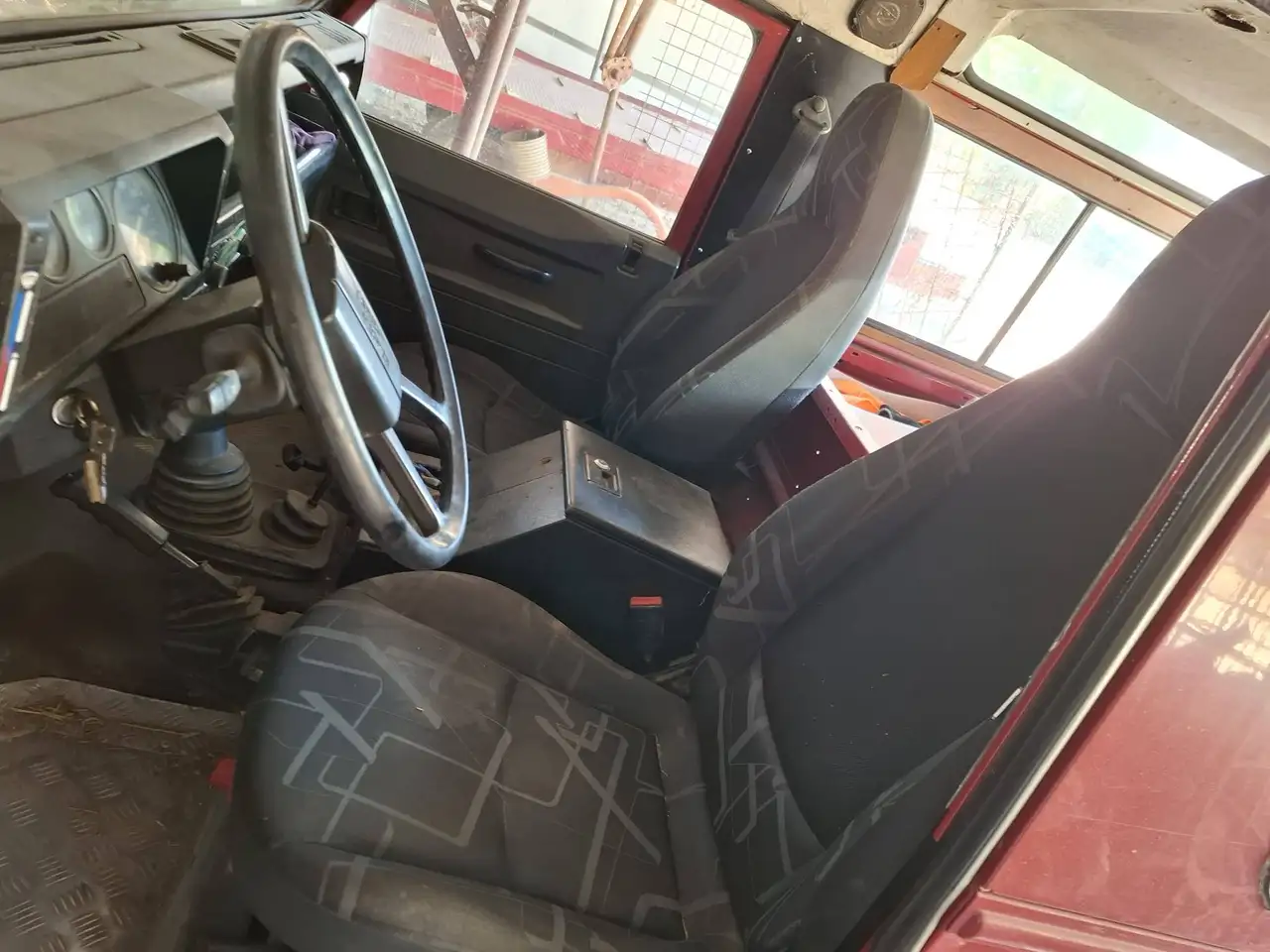 Land Rover Defender 90 2.5 td Hard Top, foto 8