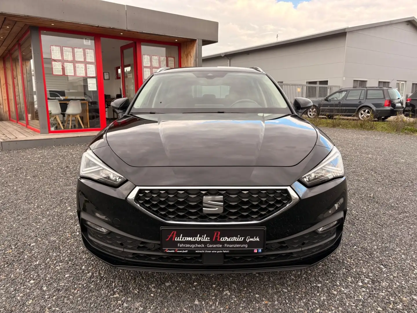 SEAT Leon Sportstourer Xcellence Schwarz - 2