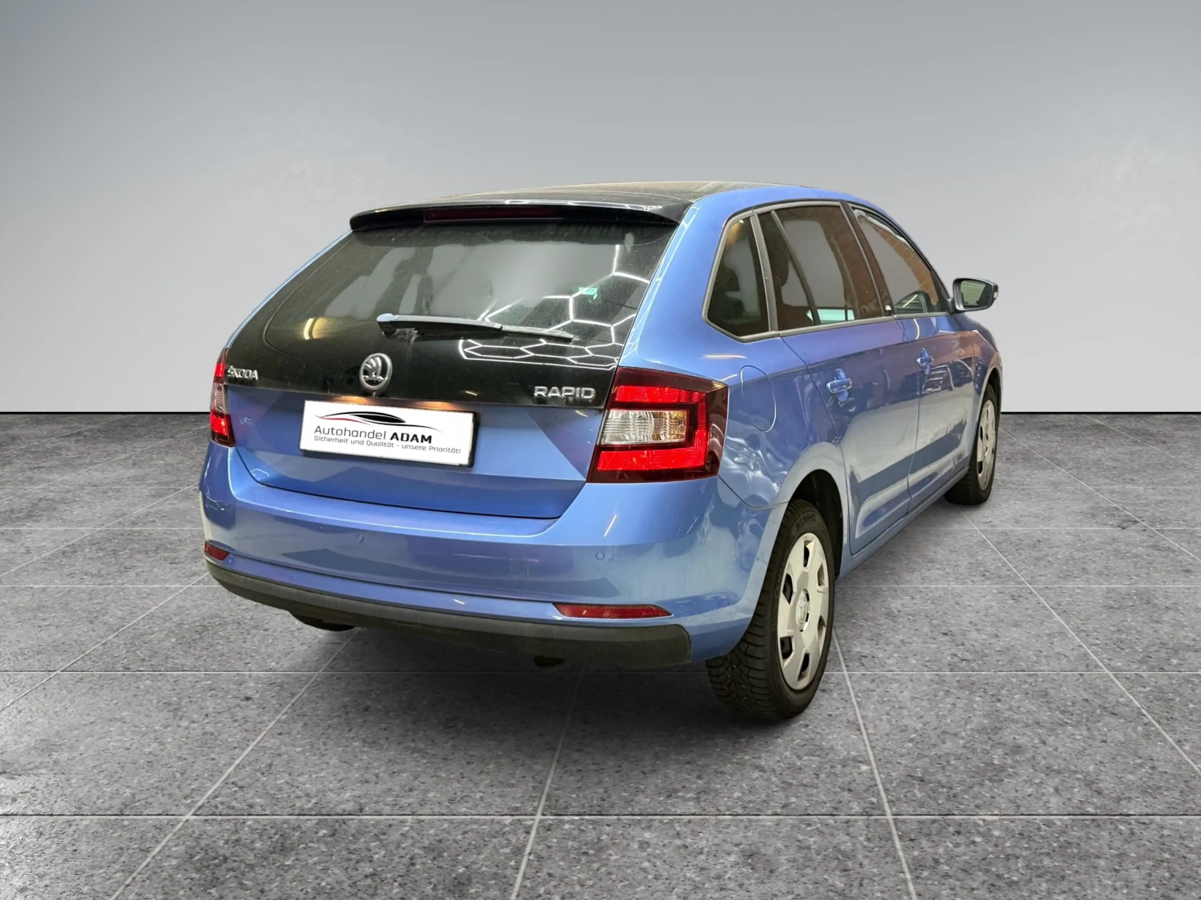 Skoda Rapid/Spaceback Active 1.4 TDI DSG Pano, Xenon, PDC, TÜV NEU! — photo 3