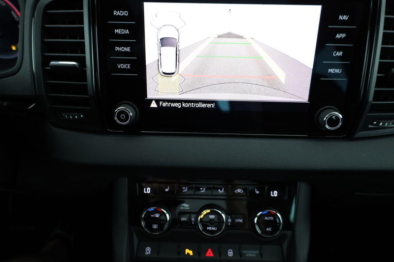 Skoda Karoq Sportline 4x4 2.0 TSI DSG Sportline, Pano, AHK,... — photo 6