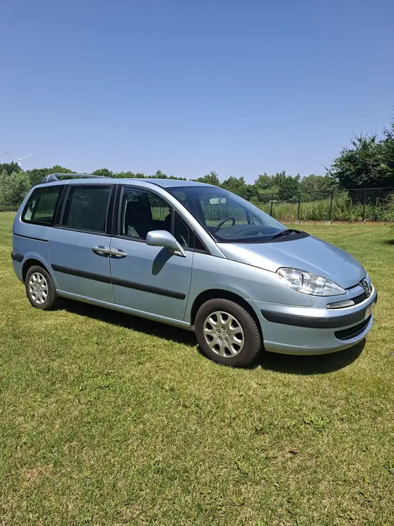 Peugeot 807 2006 из Европы — купить под ключ