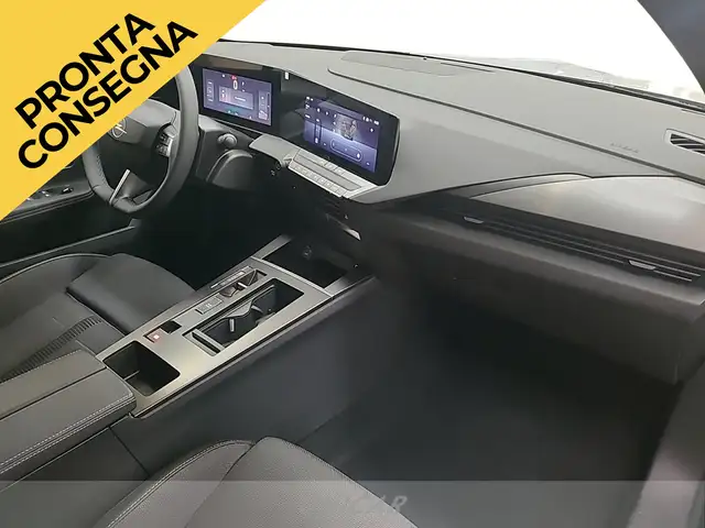 Opel Astra view 12