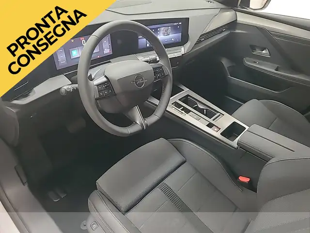Opel Astra view 11