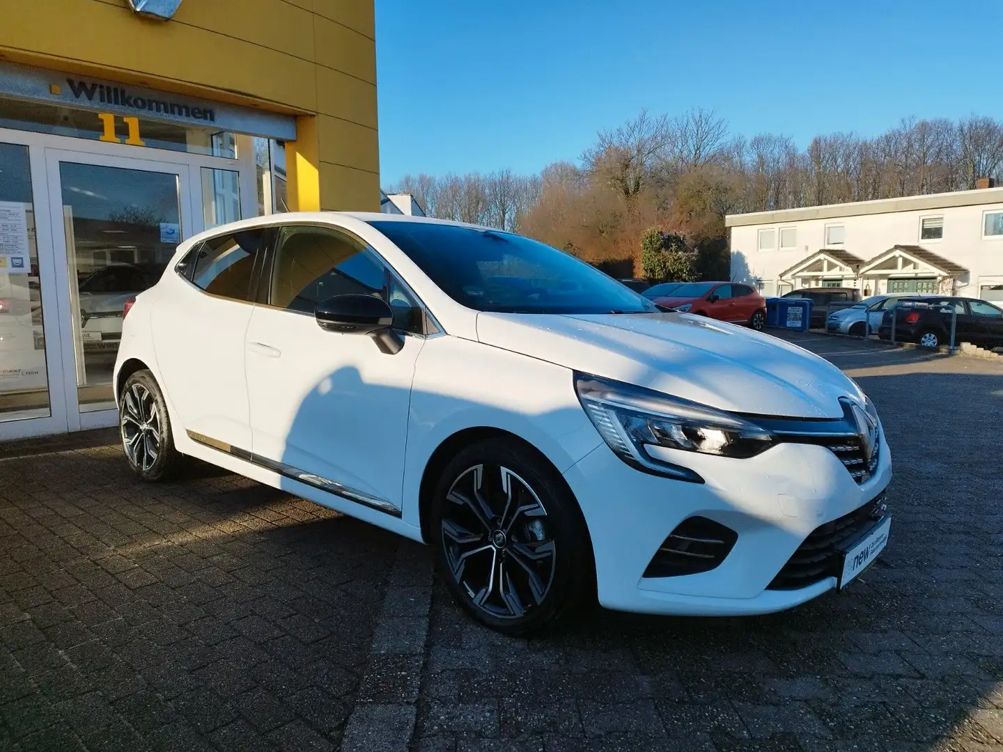 Renault Clio V Intens E-Tech 140 Automatik Wit - 2