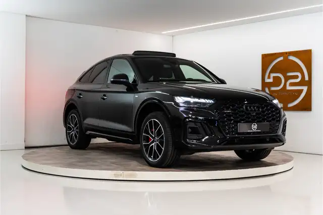 Audi Q5 view 7