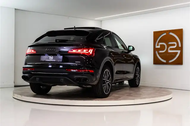 Audi Q5 view 5