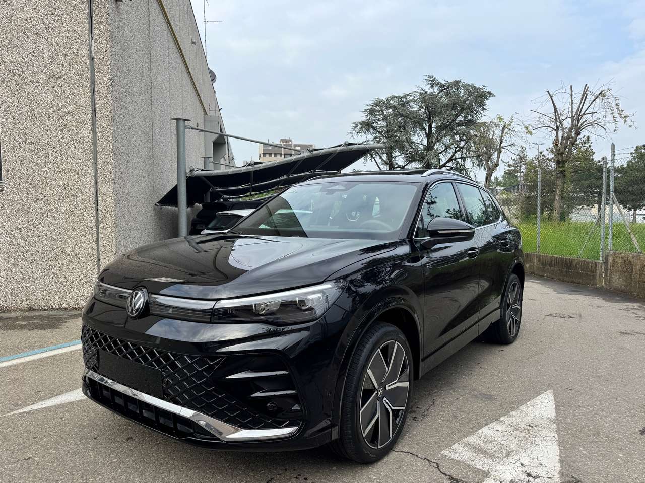 Volkswagen Tiguan 2.0 Tdi R-LINE 4-Motion 193CV DSG KM.0 "  PRONTA CONSEGNA "