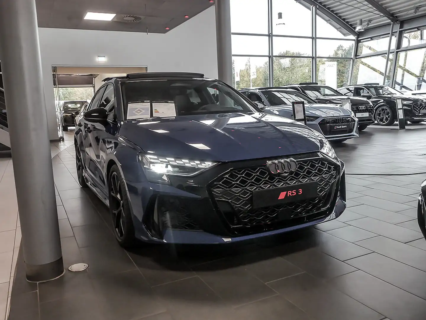 Audi RS3 Sportback 2.5 TFSI quattro B&O PANO SONOS Blau - 2