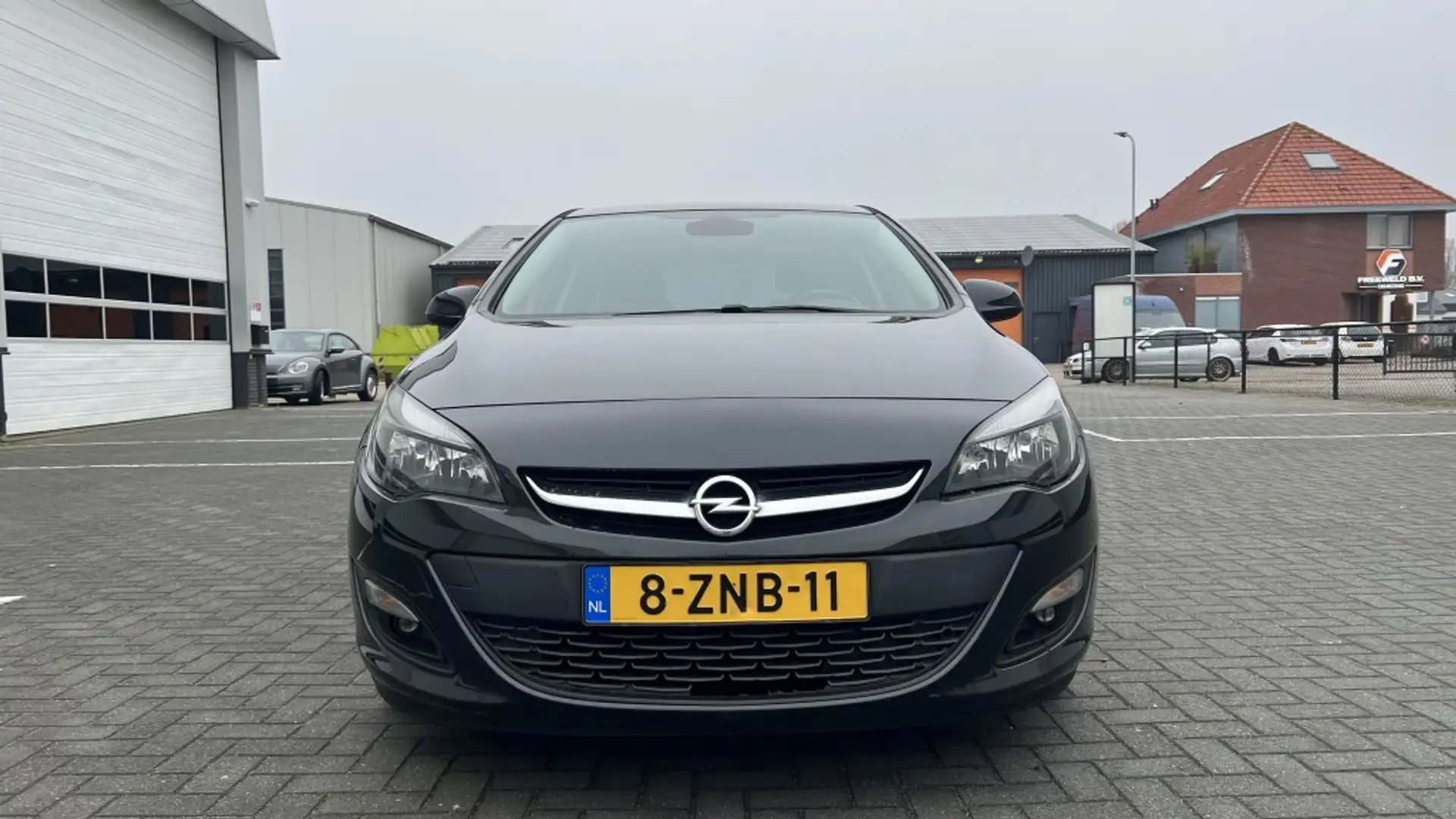 Opel Astra 1.4 Turbo Blitz Schwarz - 2