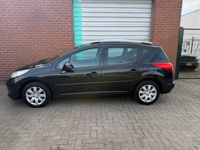 Peugeot 207 SW view 7