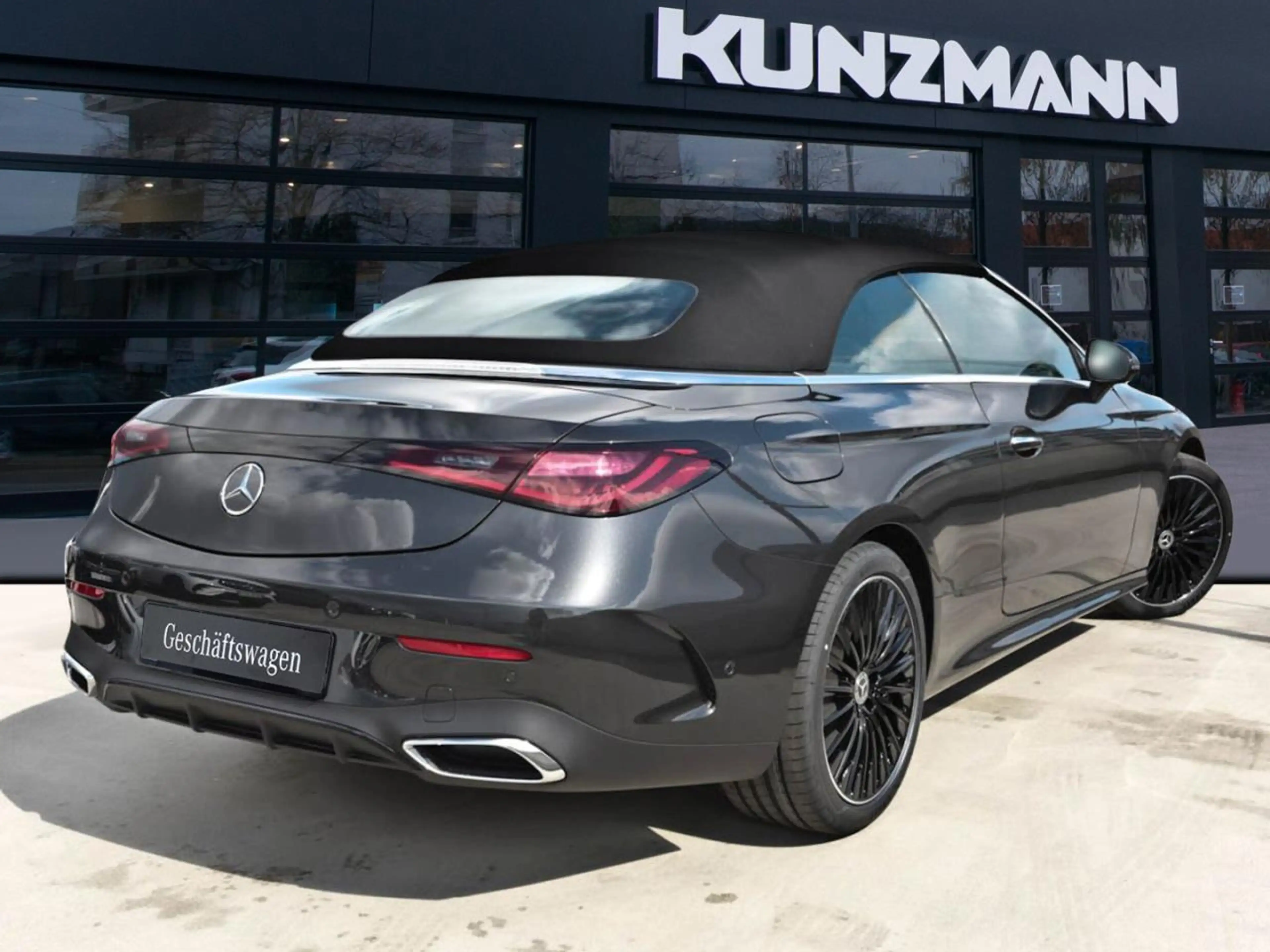Mercedes-Benz CLE 300 4MATIC Cabriolet AMG Night Distronic AHK — photo 3