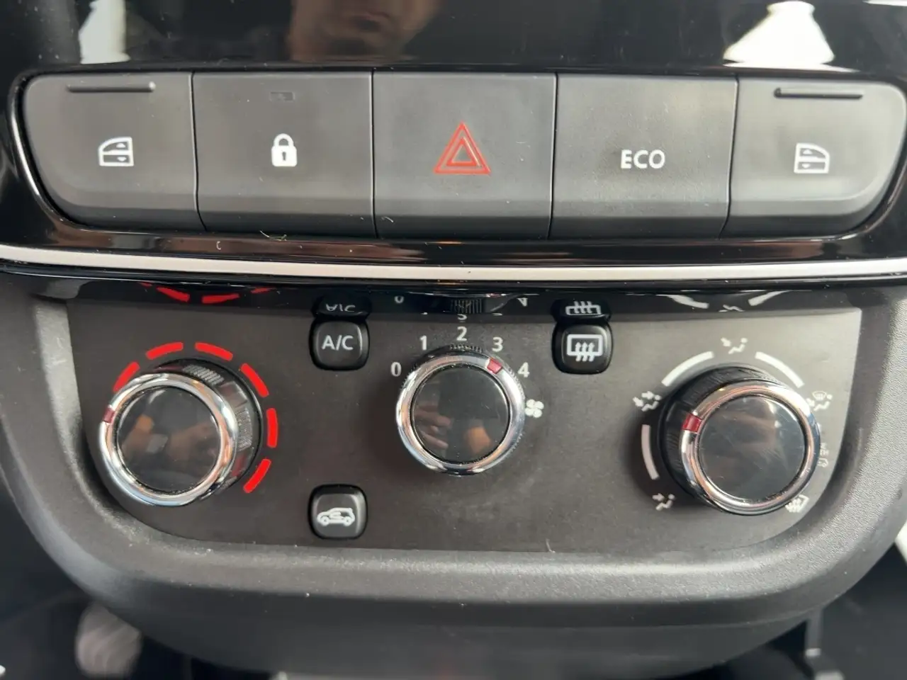 Dacia Spring — photo 12 sur 18
