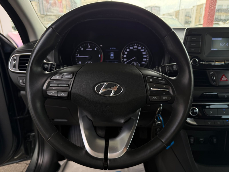 Hyundai i30 cw Style LED/KLIMA/SHZ/PDC/TEMPOMAT/BT — photo 9