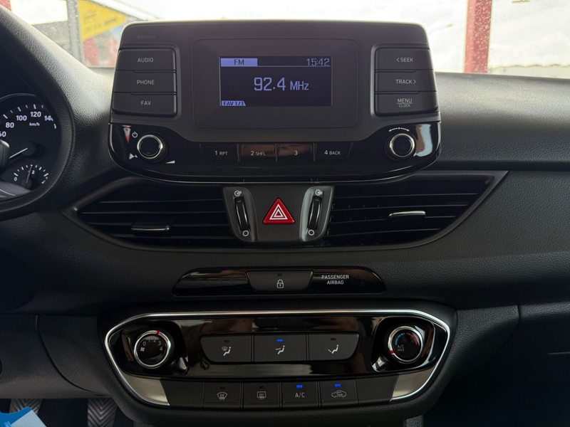 Hyundai i30 cw Style LED/KLIMA/SHZ/PDC/TEMPOMAT/BT — photo 13