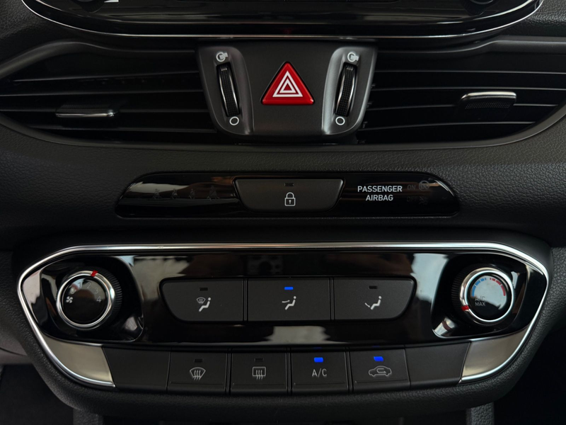 Hyundai i30 cw Style LED/KLIMA/SHZ/PDC/TEMPOMAT/BT — photo 14