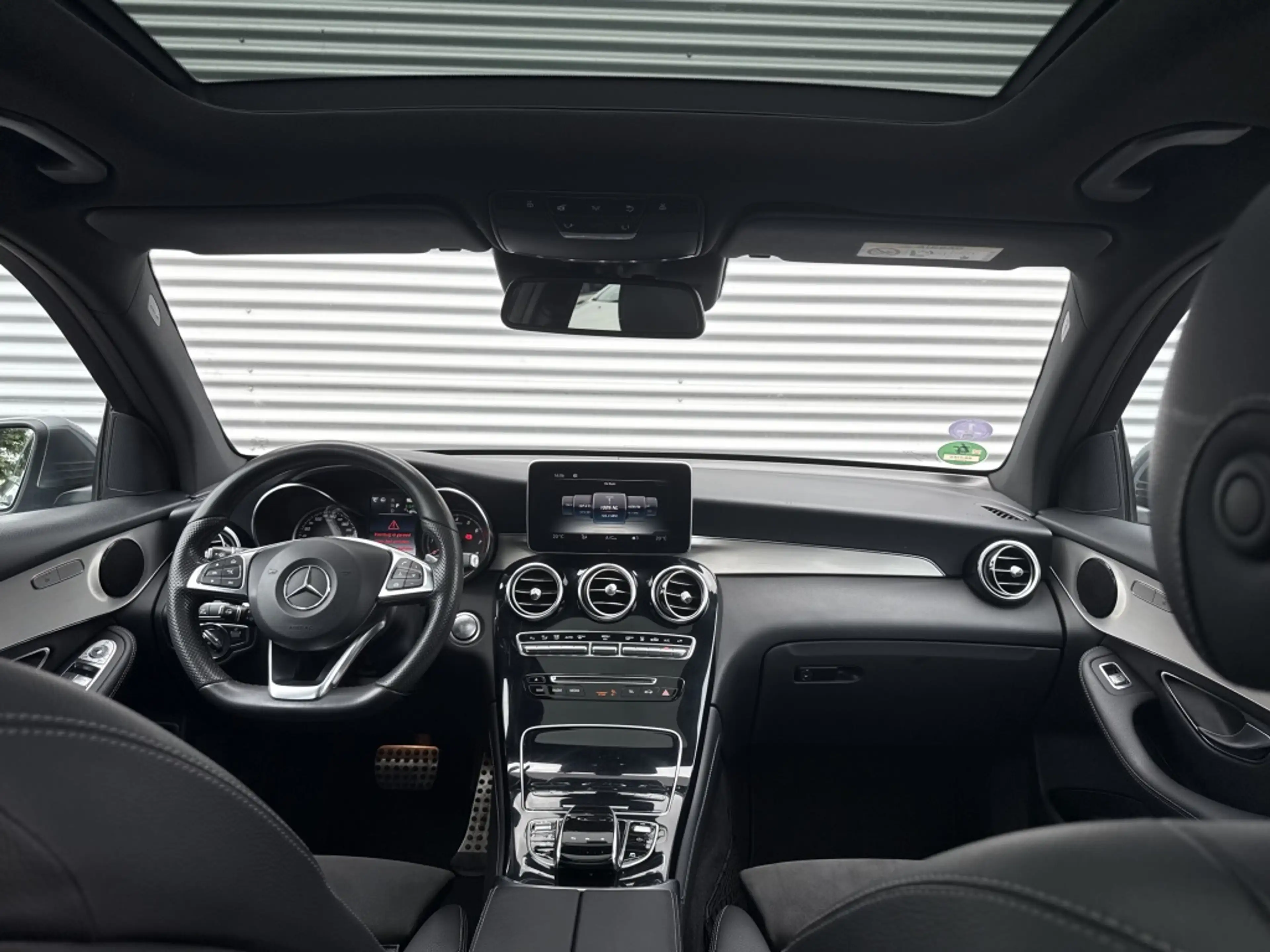 Mercedes-Benz GLC 350 350e 4Matic Bus.Sol. AMG Pano Trekhaak Sfeer Camer — photo 15