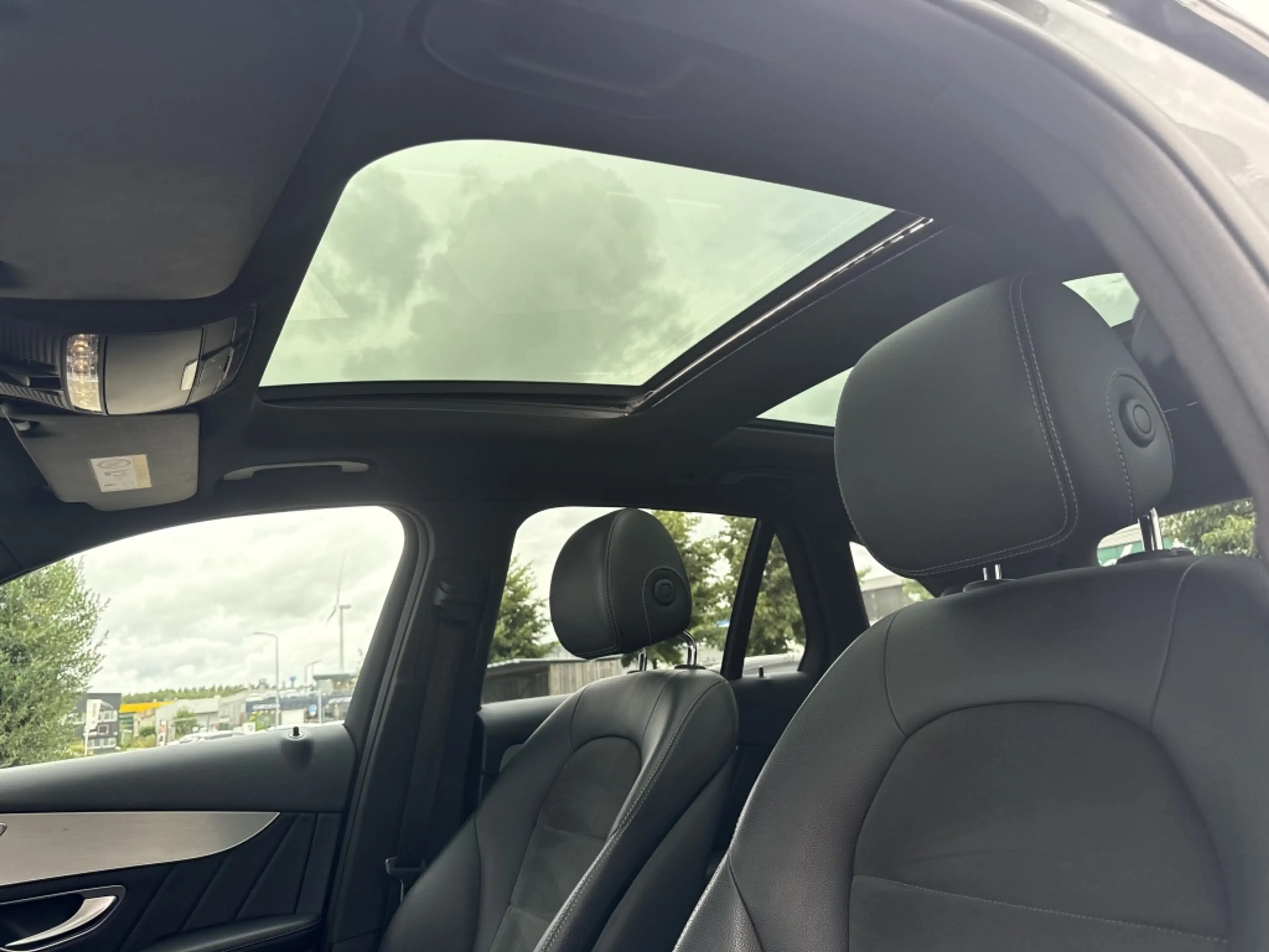 Mercedes-Benz GLC 350 350e 4Matic Bus.Sol. AMG Pano Trekhaak Sfeer Camer — photo 19