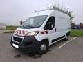 Peugeot Boxer FOURGON 335 L2H2 2.2 BLUEHDI 140 ASPHALT Weiß - thumbnail 1