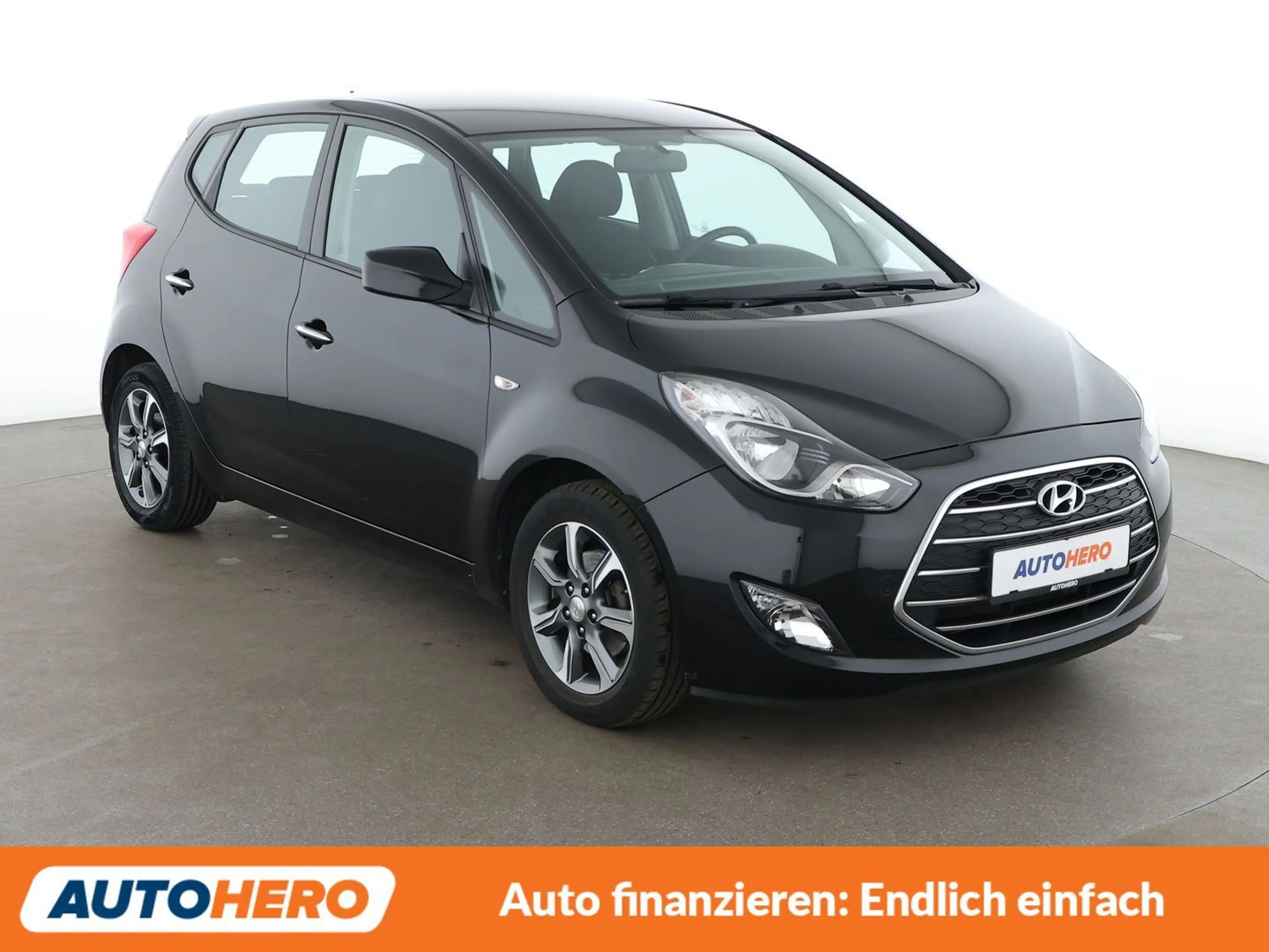 Hyundai iX20 1.6 YES! Blue*PDC*SHZ*ALU*KLIMA* — photo 8