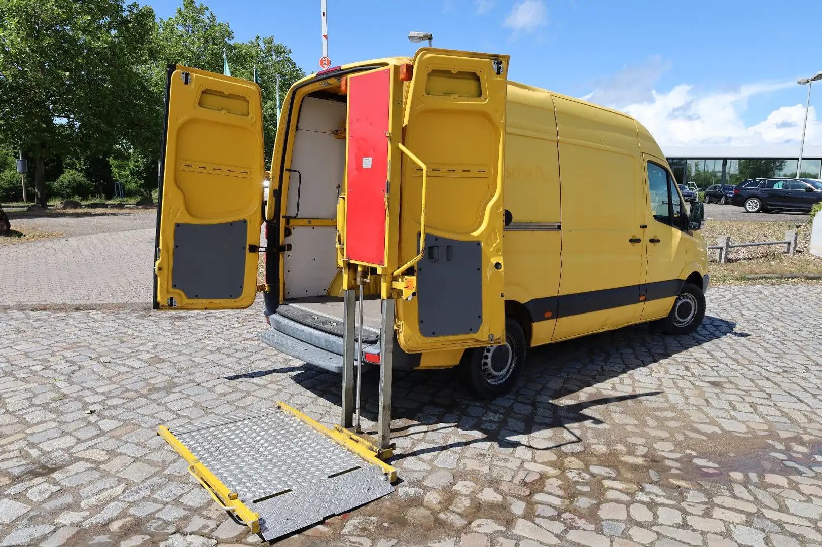 Mercedes-Benz Sprinter 906BB35/95kW/ mit Ladeschwenklift Jaune - 2