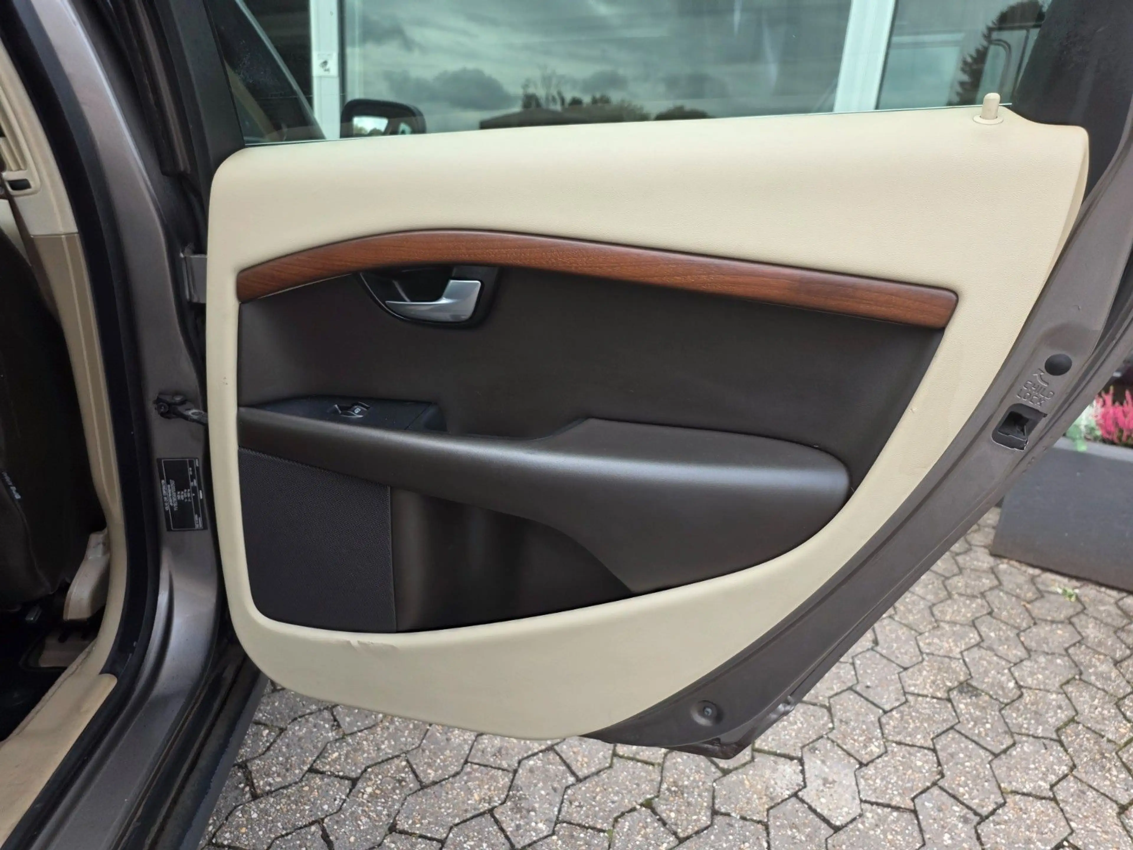 Volvo XC70 3,2 Summum AWD LEDER/TOTWINKEL/LPG GAS — photo 13