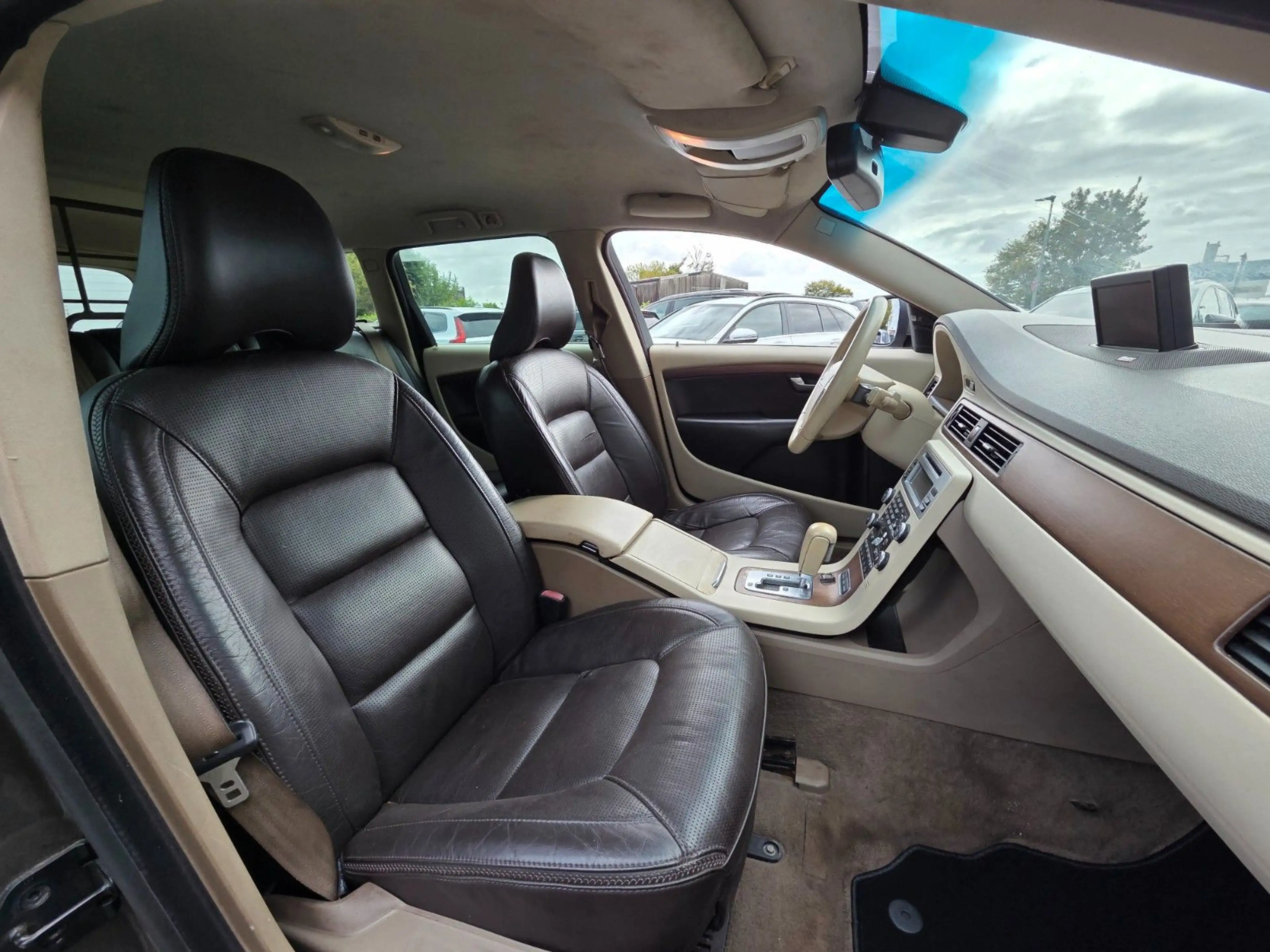 Volvo XC70 3,2 Summum AWD LEDER/TOTWINKEL/LPG GAS — photo 23