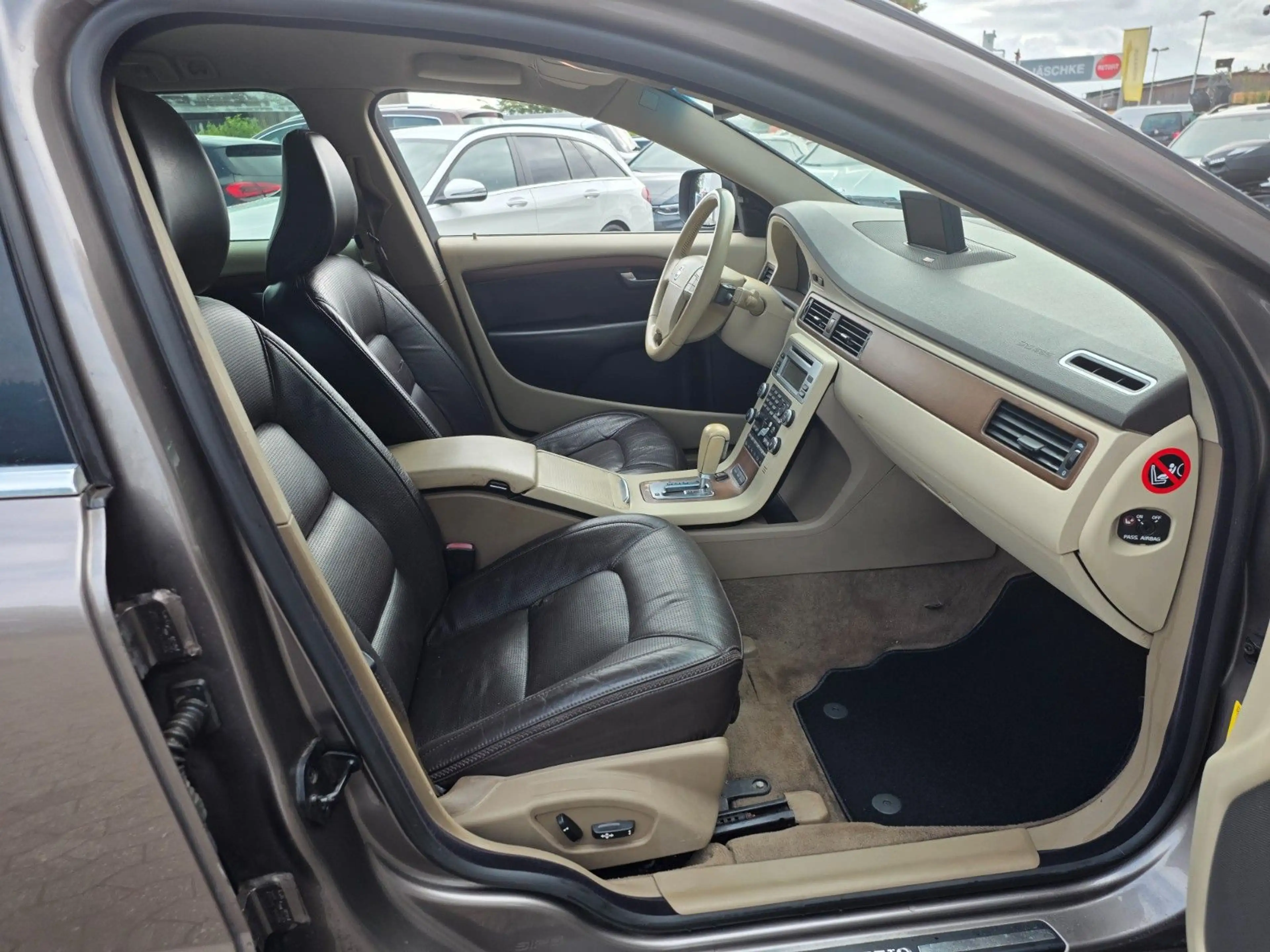 Volvo XC70 3,2 Summum AWD LEDER/TOTWINKEL/LPG GAS — photo 19