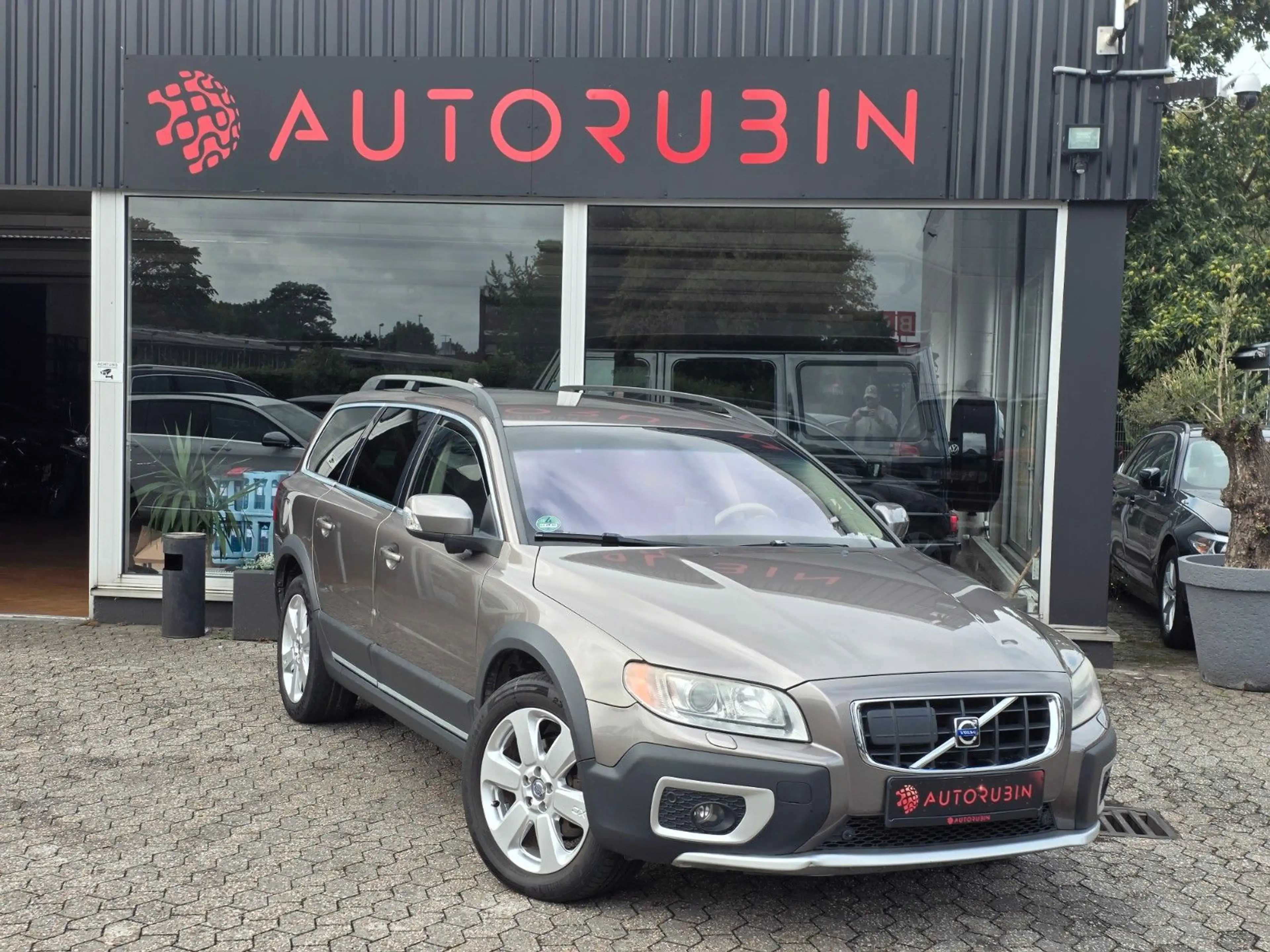 Volvo XC70 3,2 Summum AWD LEDER/TOTWINKEL/LPG GAS — photo 2