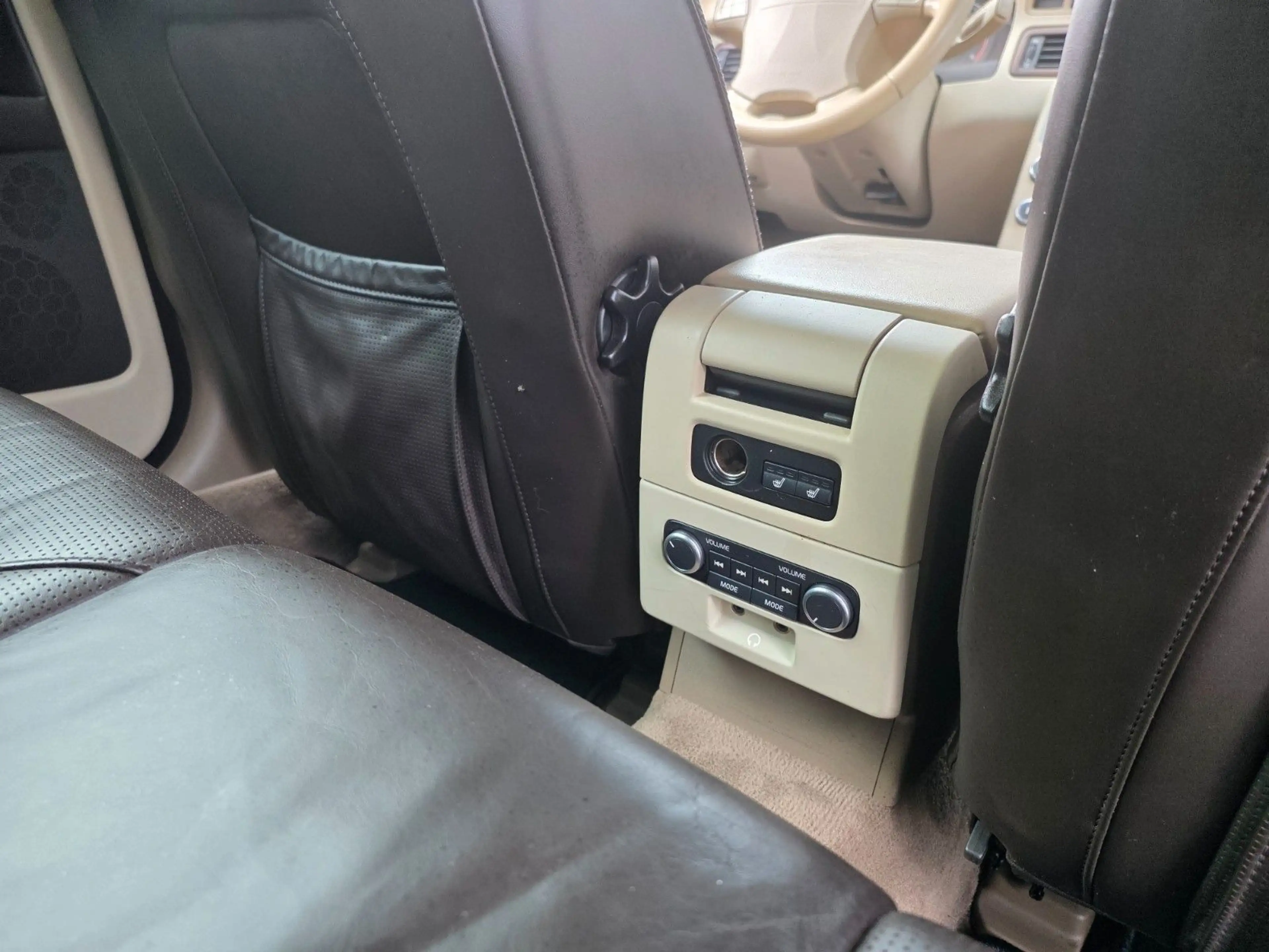 Volvo XC70 3,2 Summum AWD LEDER/TOTWINKEL/LPG GAS — photo 26