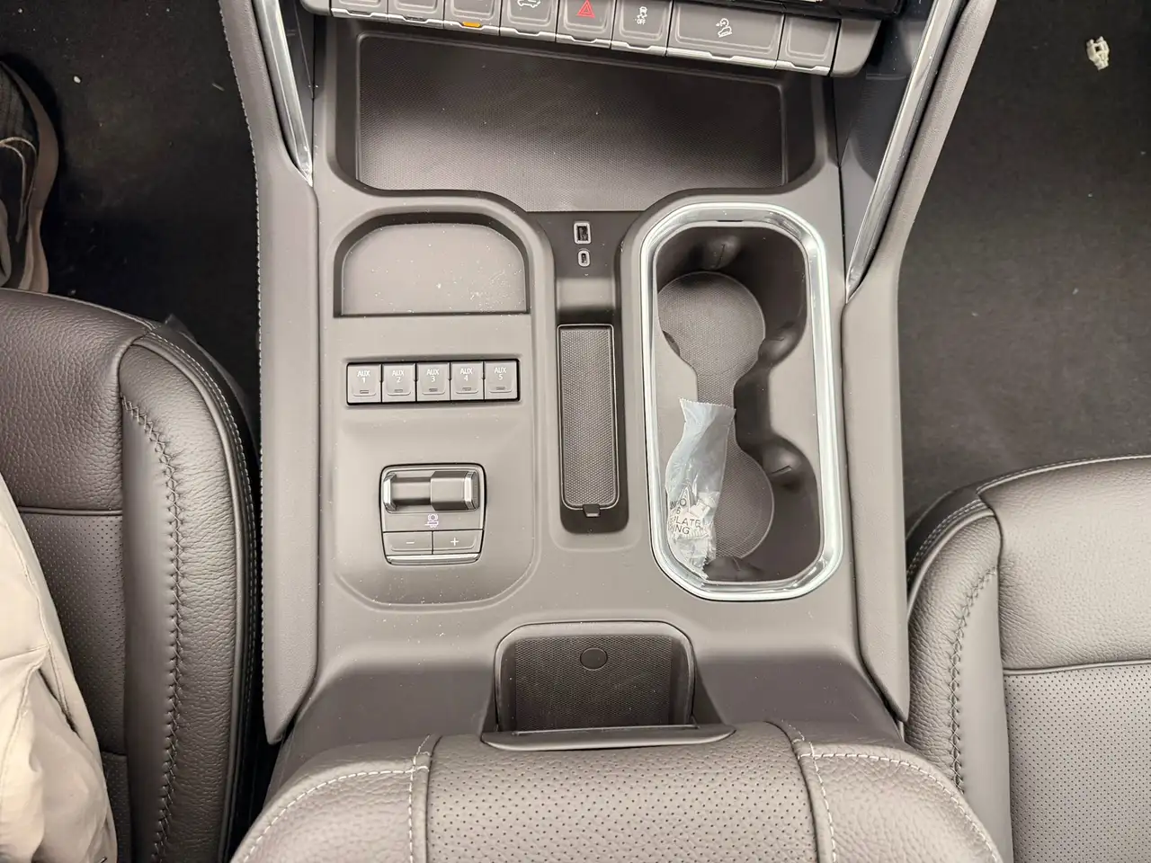 GMC Sierra 3500HD снимка GMC Sierra 3500HD