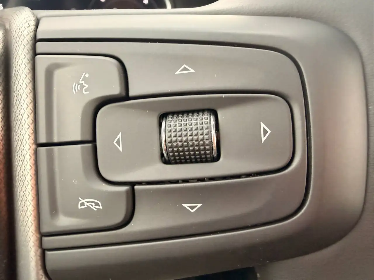 GMC Sierra 3500HD снимка GMC Sierra 3500HD