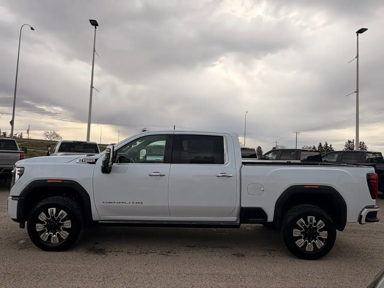 GMC Sierra 3500HD снимка GMC Sierra 3500HD