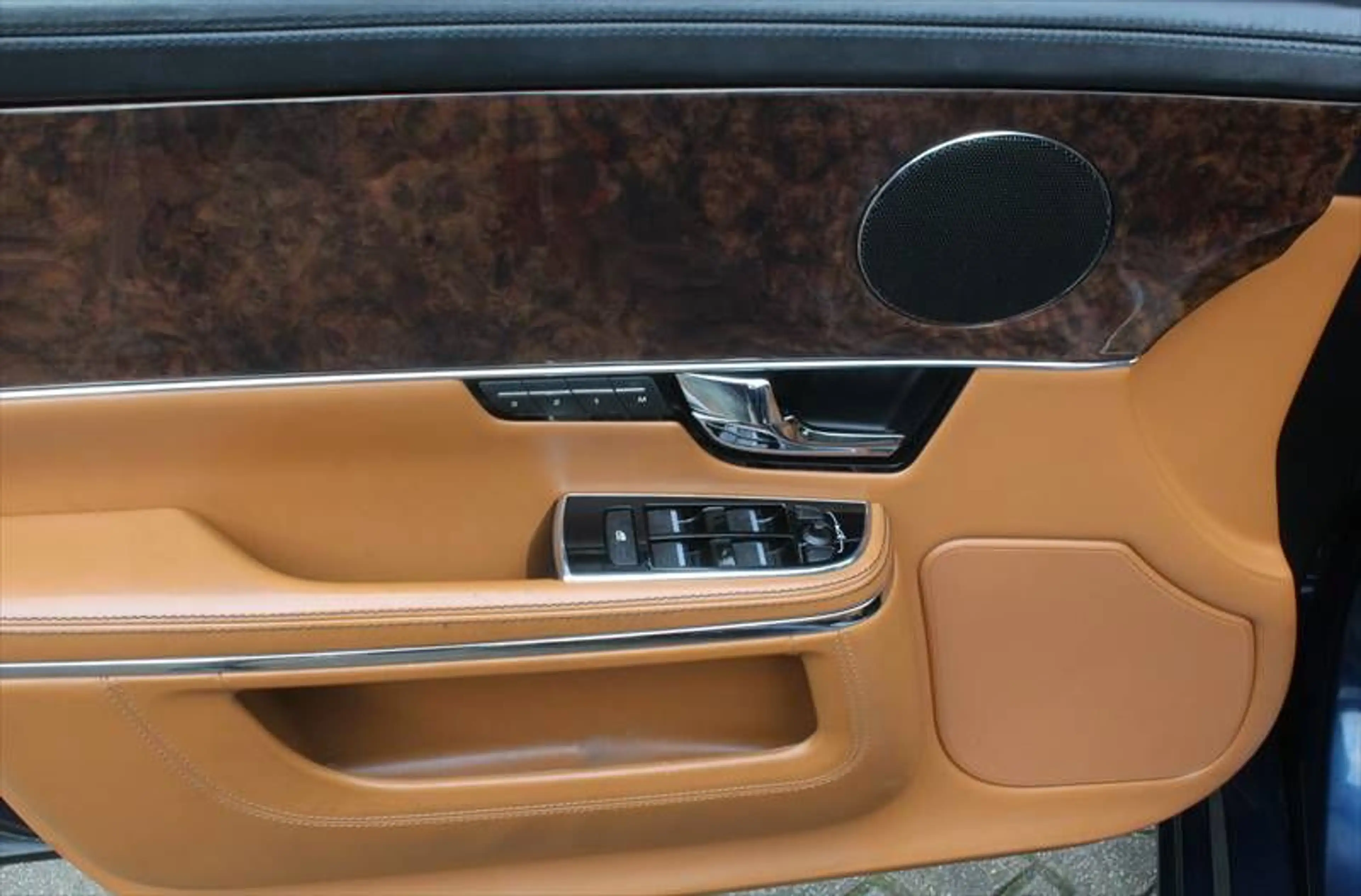 Jaguar XJ 3,0 Diesel S V6 Portfolio ACC Alu 20 Zoll — photo 8