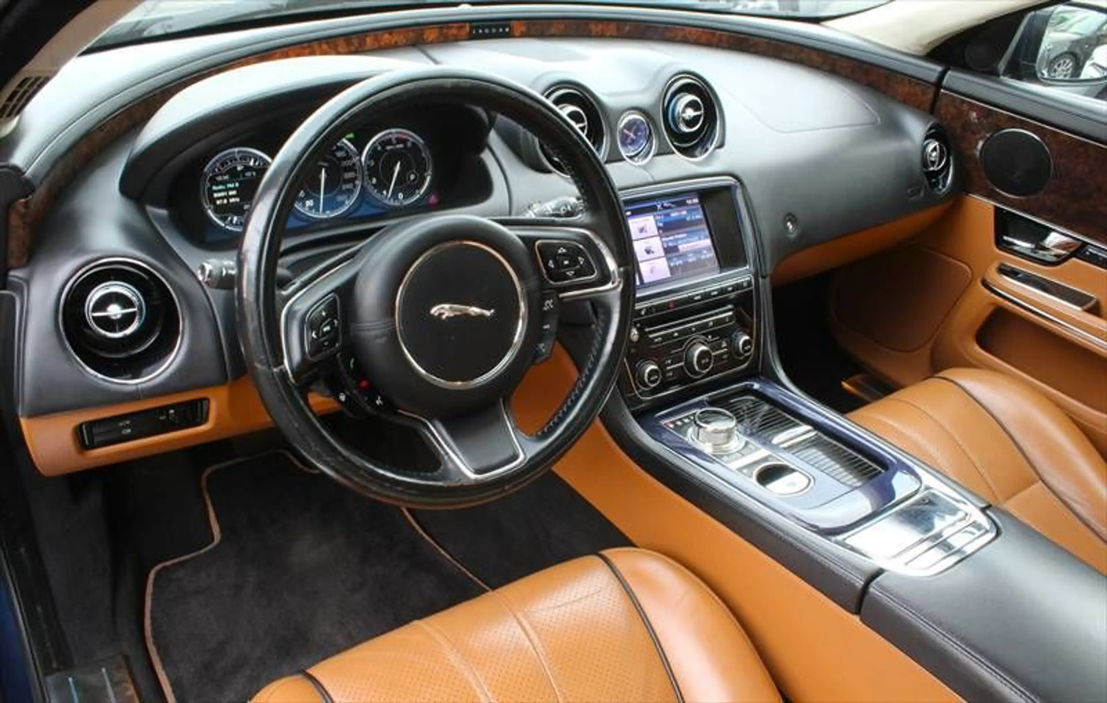 Jaguar XJ 3,0 Diesel S V6 Portfolio ACC Alu 20 Zoll — photo 6
