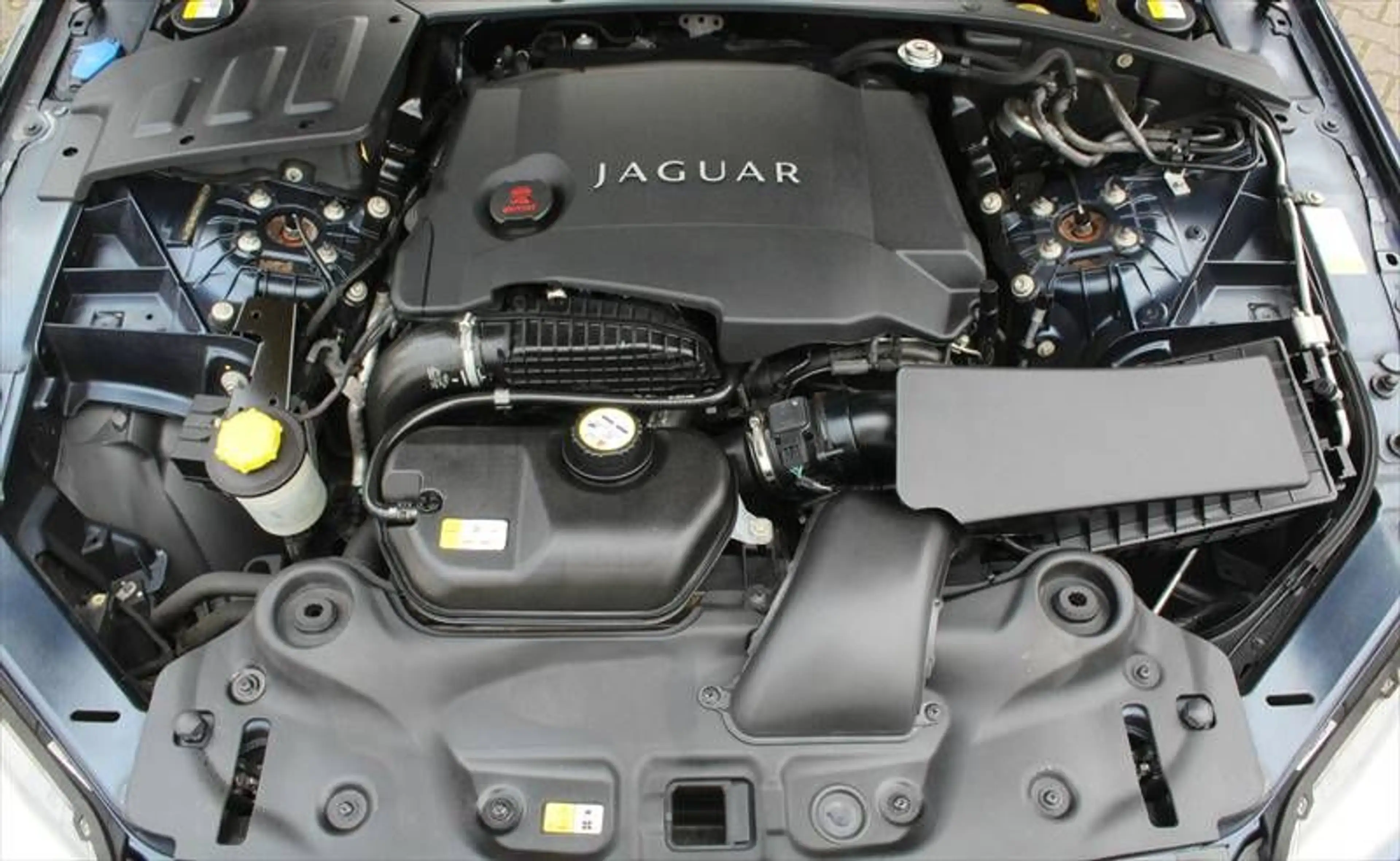 Jaguar XJ 3,0 Diesel S V6 Portfolio ACC Alu 20 Zoll — photo 12