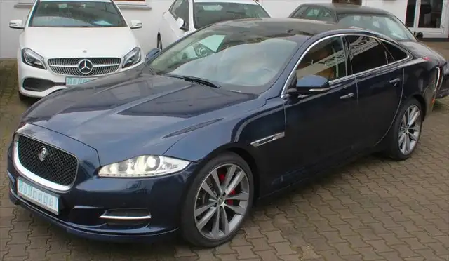 Jaguar XJ 3,0 Diesel S V6 Portfolio ACC Alu 20 Zoll
