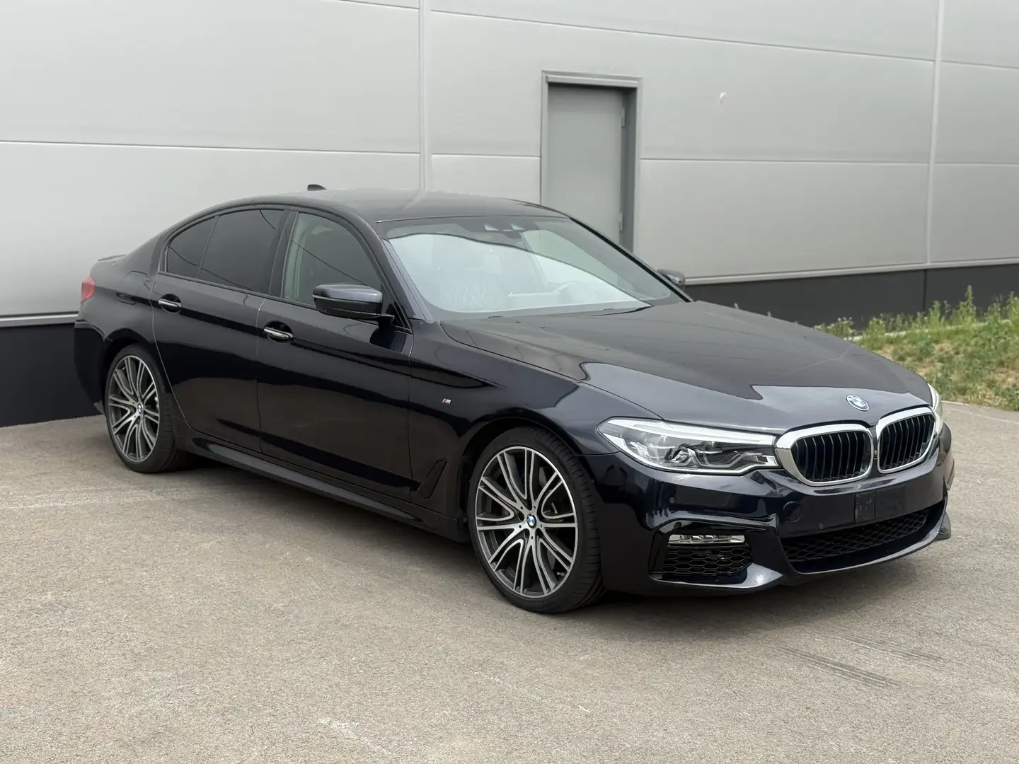 BMW 540 i G30 M-Pack Individual Gekeurd Blauw - 2