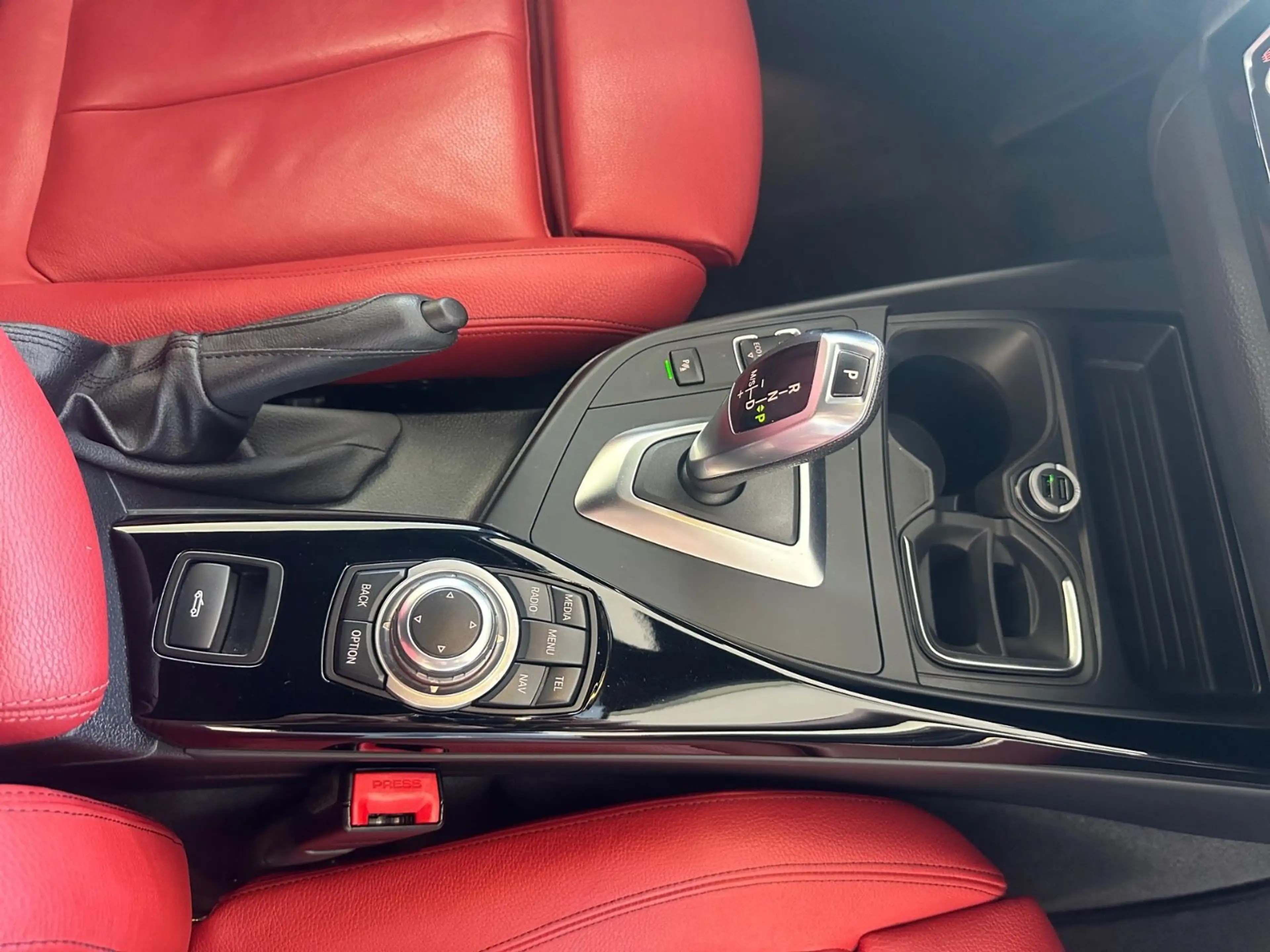BMW 220 d Cabrio / Leder / Sport / ab 199 € mtl. — photo 32