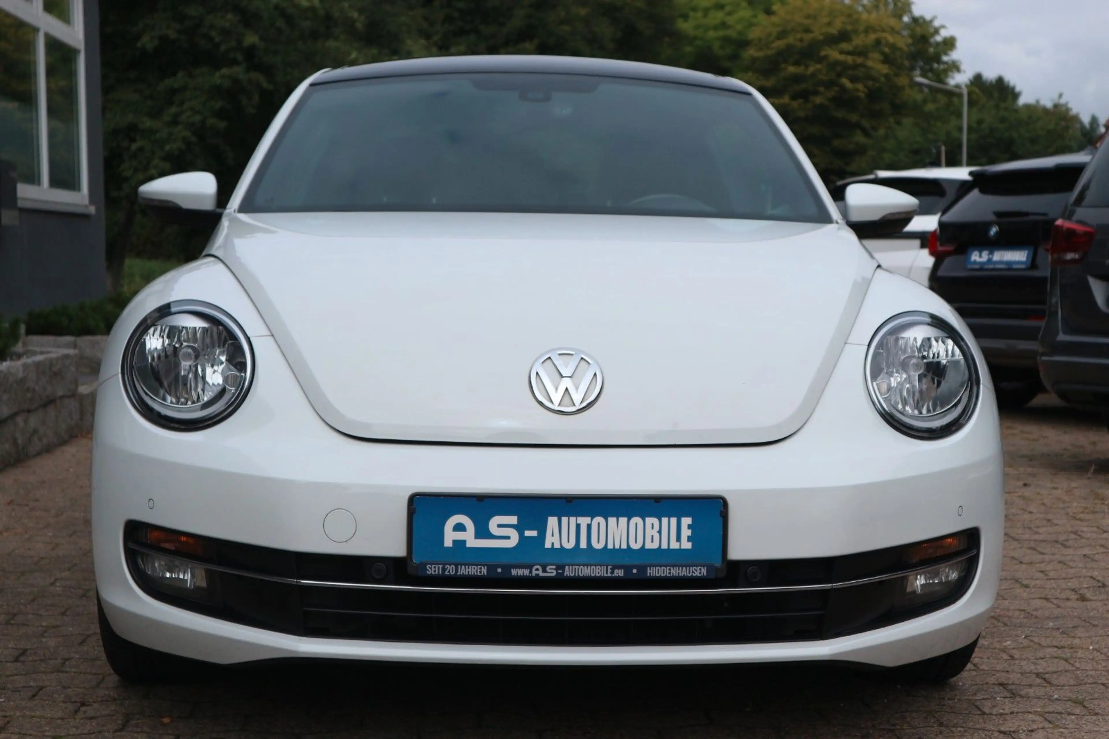 Volkswagen Beetle Lim. Cup *2.HD | PANORAMA | NAVI | PDC | KLIMA | TEMPOMAT* — photo 2