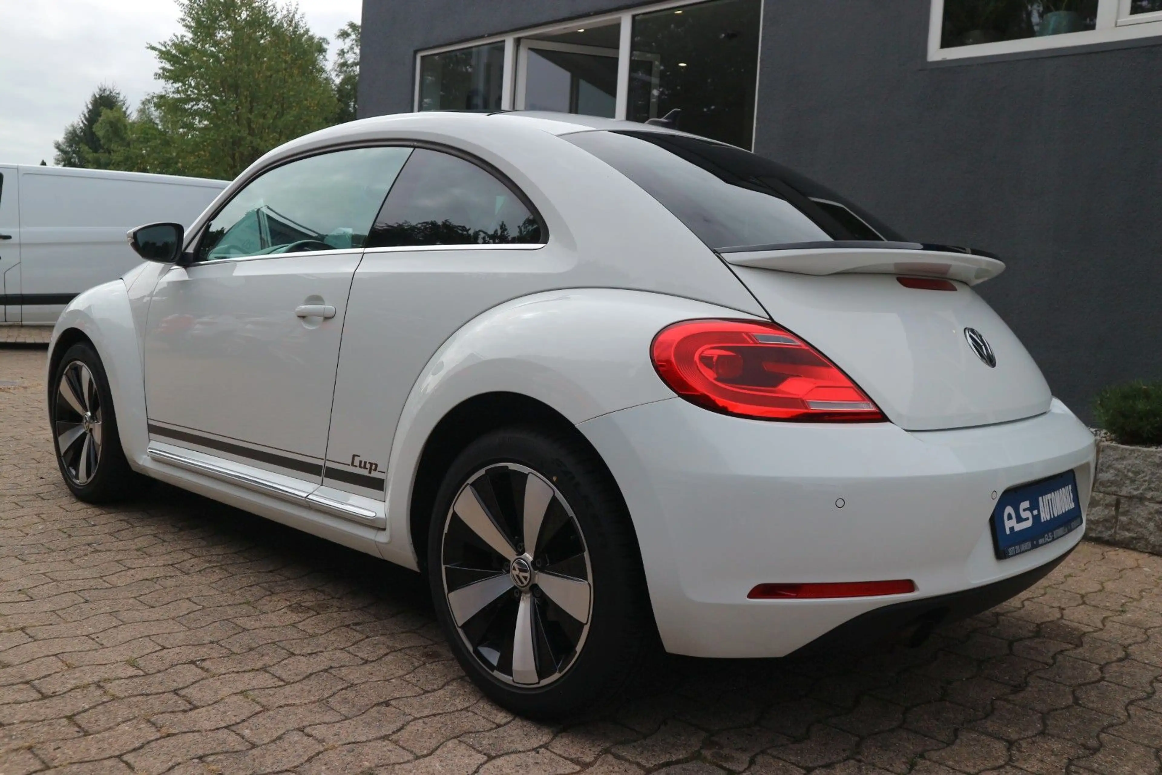 Volkswagen Beetle Lim. Cup *2.HD | PANORAMA | NAVI | PDC | KLIMA | TEMPOMAT* — photo 4