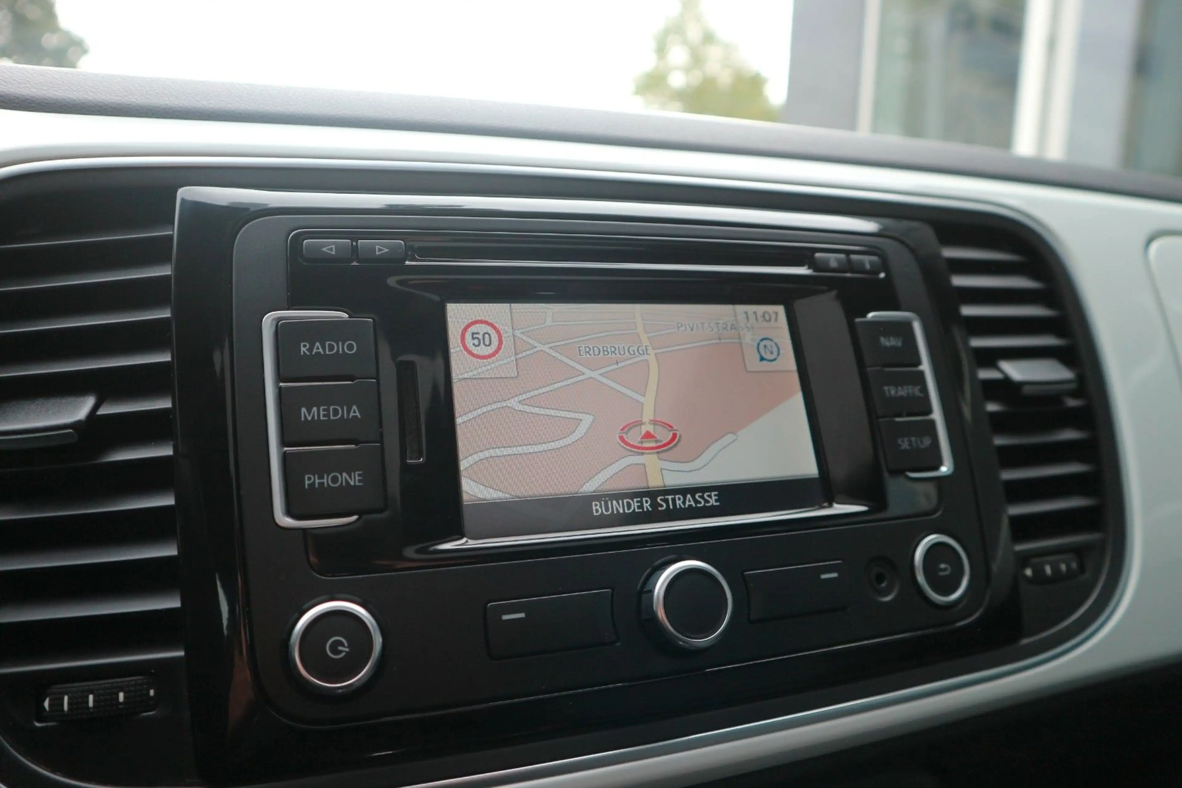 Volkswagen Beetle Lim. Cup *2.HD | PANORAMA | NAVI | PDC | KLIMA | TEMPOMAT* — photo 14