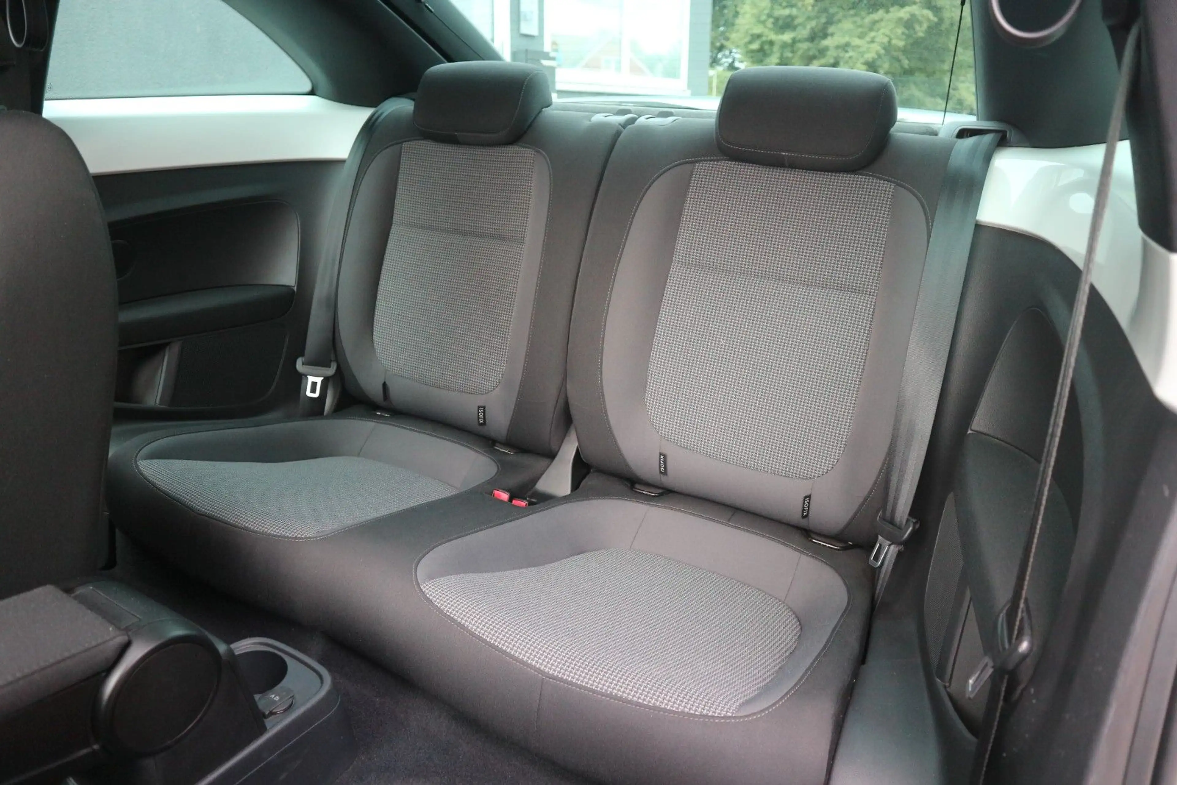 Volkswagen Beetle Lim. Cup *2.HD | PANORAMA | NAVI | PDC | KLIMA | TEMPOMAT* — photo 10