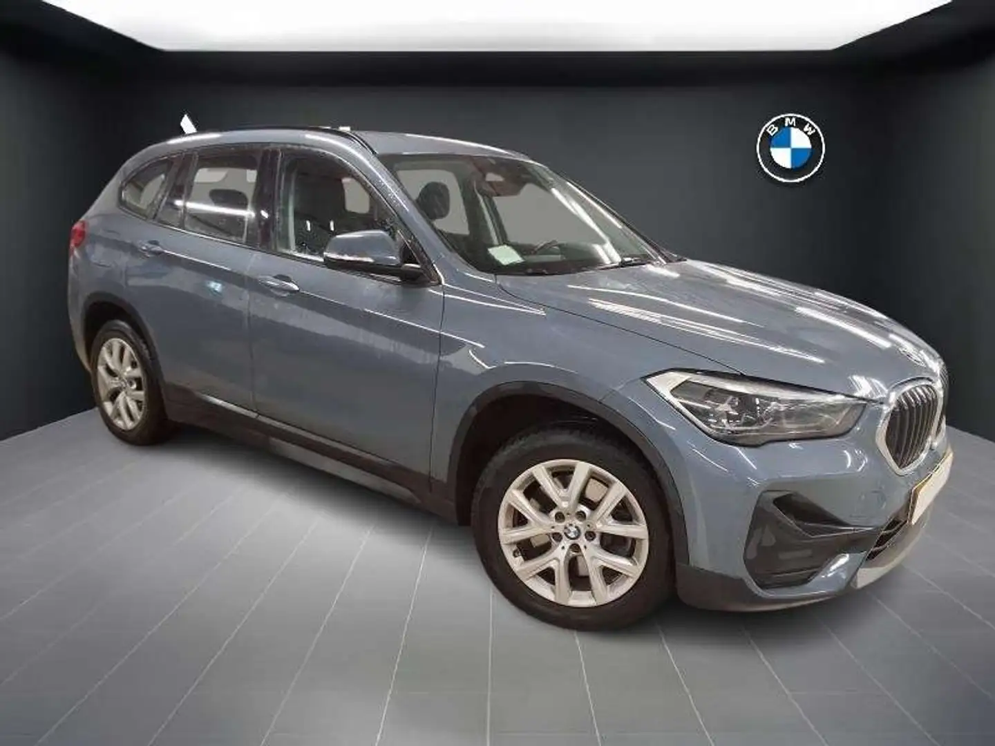 BMW X1 sDrive20i 2021 Advantage Gris - 2