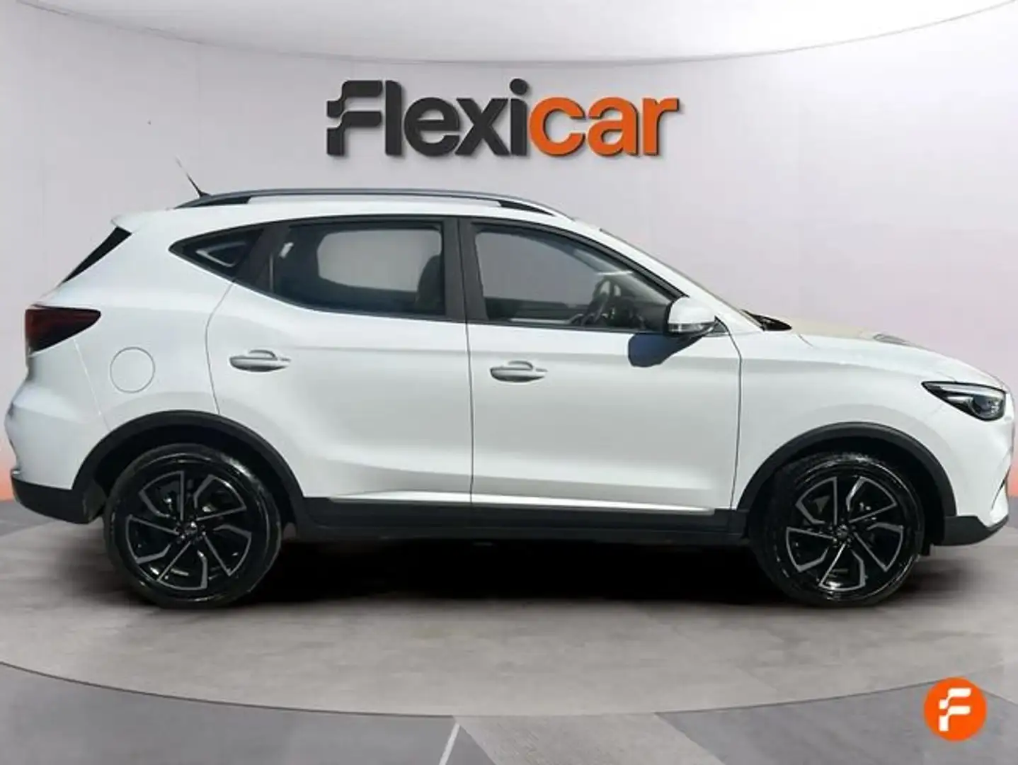 MG ZS 1.5+Luxury Blanco - 2