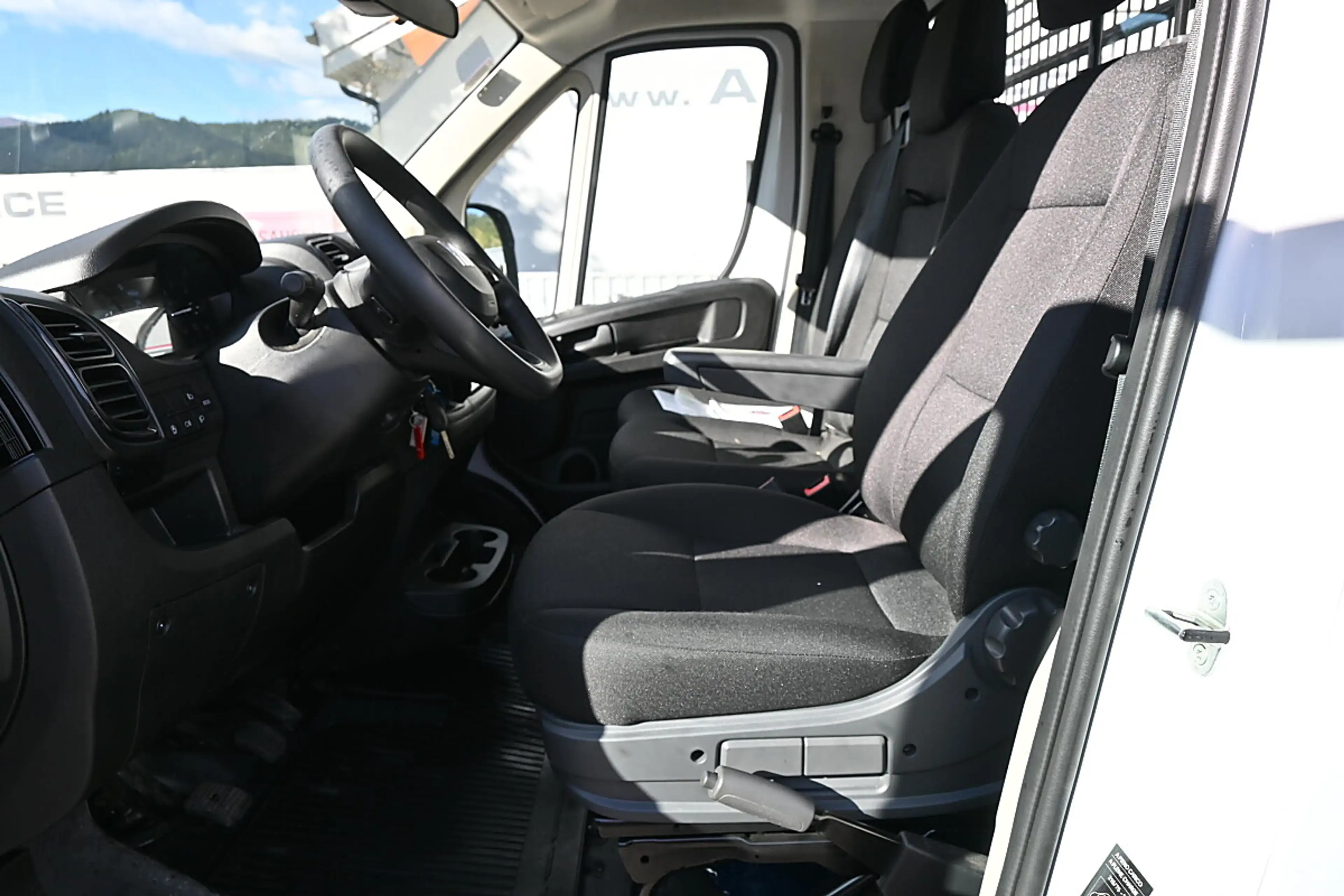 Fiat Ducato 35+ L4 Pritsche HDI Klima,Anhängekupplung,Rückf... — photo 14