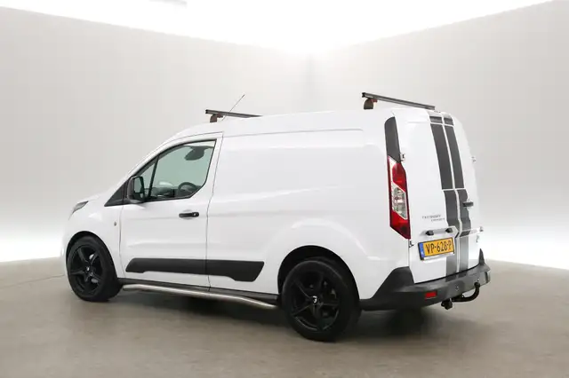 Ford Transit Connect view 4