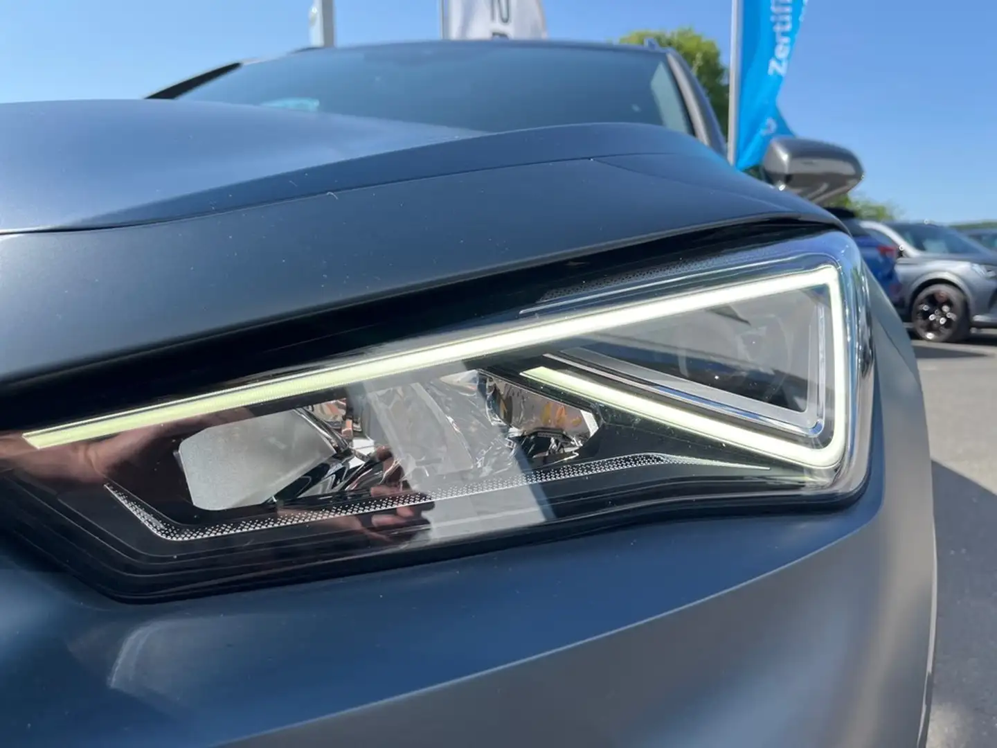 CUPRA Formentor 1,4 eHybrid Automatik Petrolblau Matt Bleu - 2